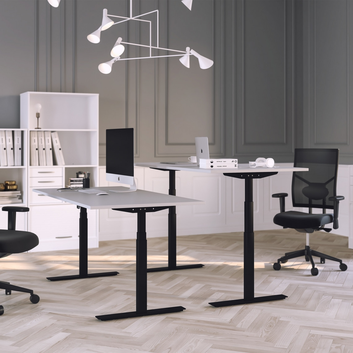 Höhenverstellbarer Schreibtisch, schwarzes