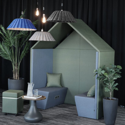 Schallabsorbierendes Sofa Half a Hut - Mit Steckdose
