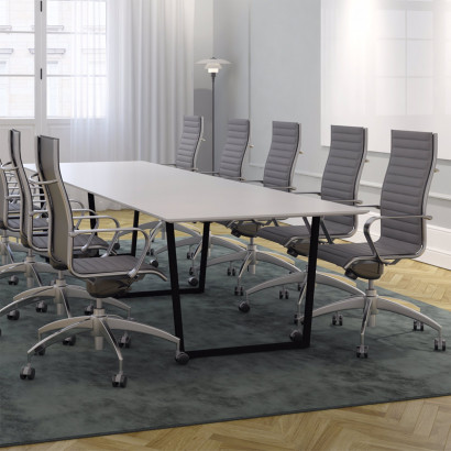 Konferenztisch-Set Framie + Origami IN mit hoher Rückenlehne
