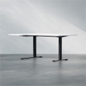 Fast buet skrivebord