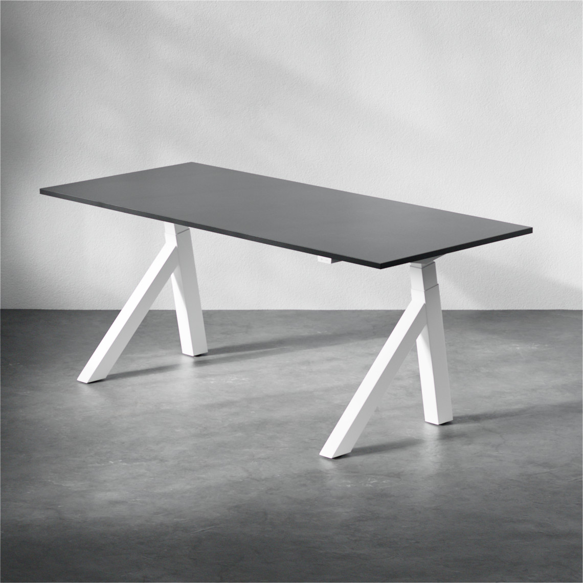 Sähköpöytä Brizley AdjusTable Design