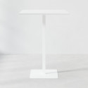 Table haute carrée